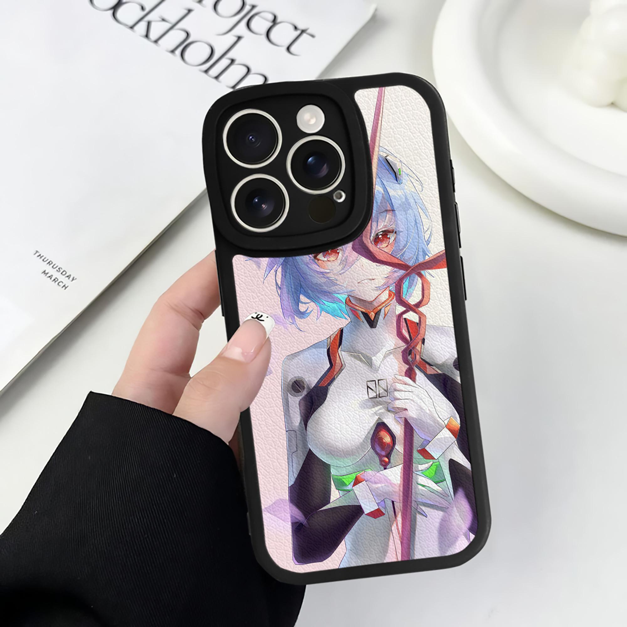 （画像用） EVA 新世紀エヴァンゲリオン 【iPhone 16シリーズ対応】シリコンスマホケース（レザー調） 材質：シリコン